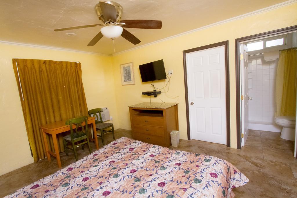Mission Bell Motel เวนทูรา ภายนอก รูปภาพ