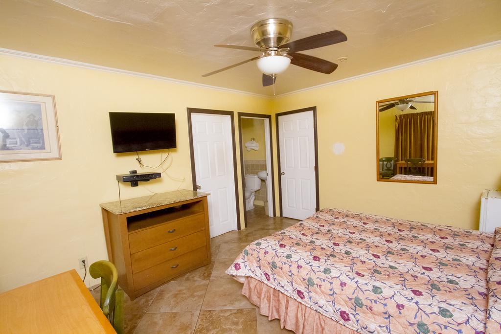 Mission Bell Motel เวนทูรา ภายนอก รูปภาพ